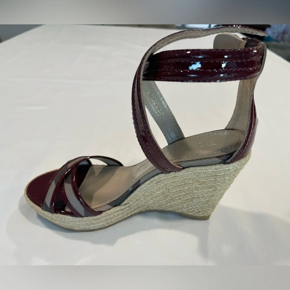 Burberry | Nova Check Espadrilles | 37 | Burgundy